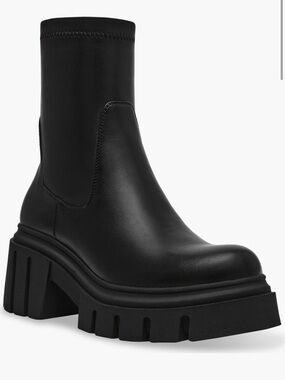 Steve Madden Lug Boots